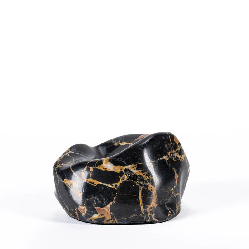 Flow - kertastjaki úr marmara