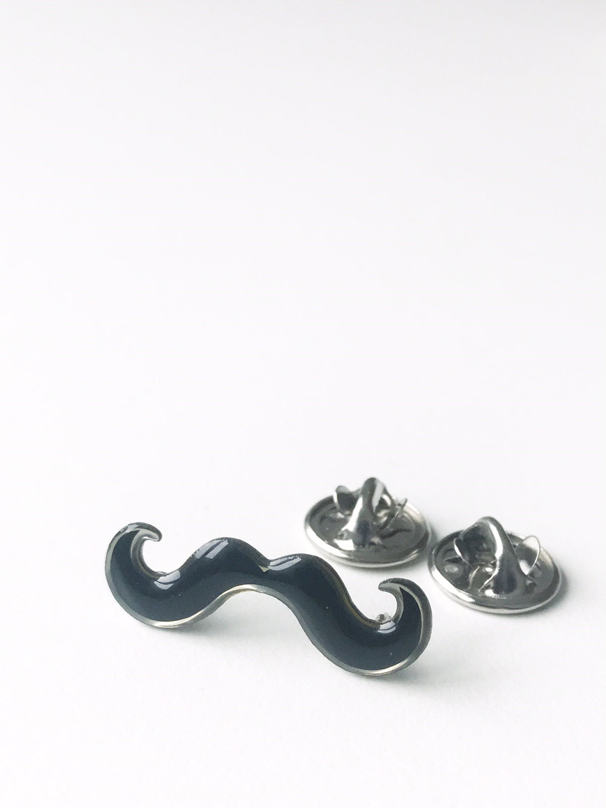 Mottumars skeggnæla